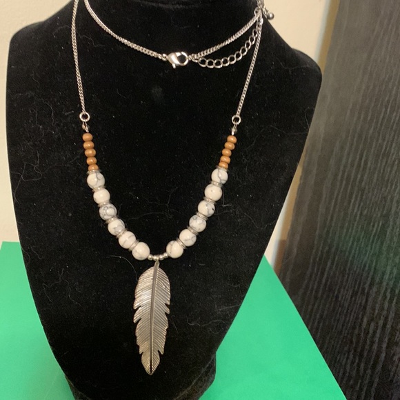 Gorgeous necklace 29” - Picture 6 of 7